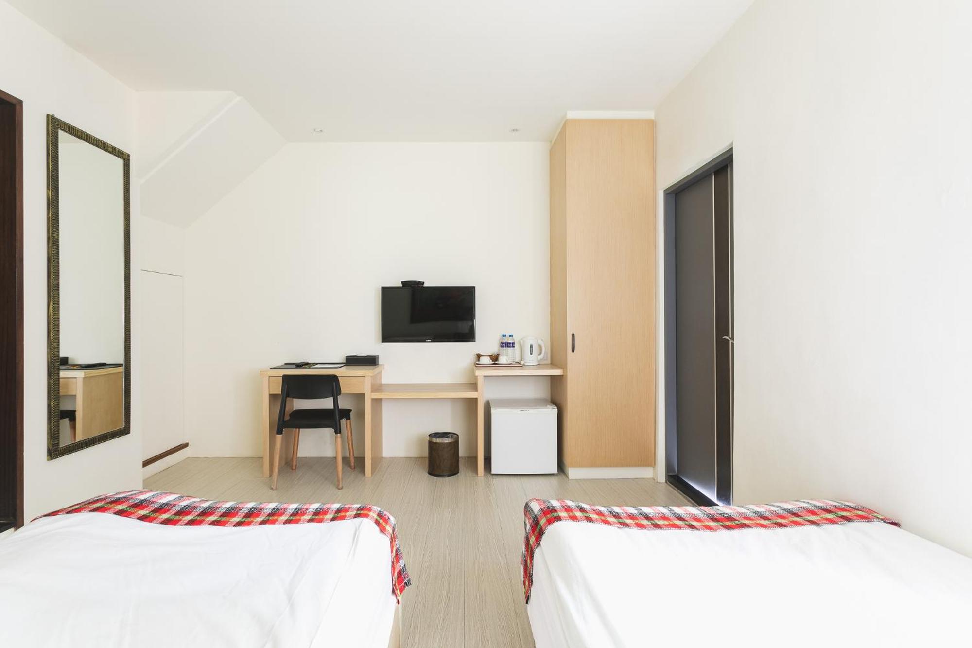 Tropical Low Boundary B&B Donghe Εξωτερικό φωτογραφία